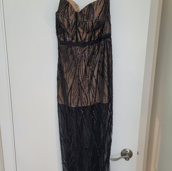 Ava Gowns Black Mesh Fully Beaded Sample Maxi Dress with Bow - Picture 1 of 6